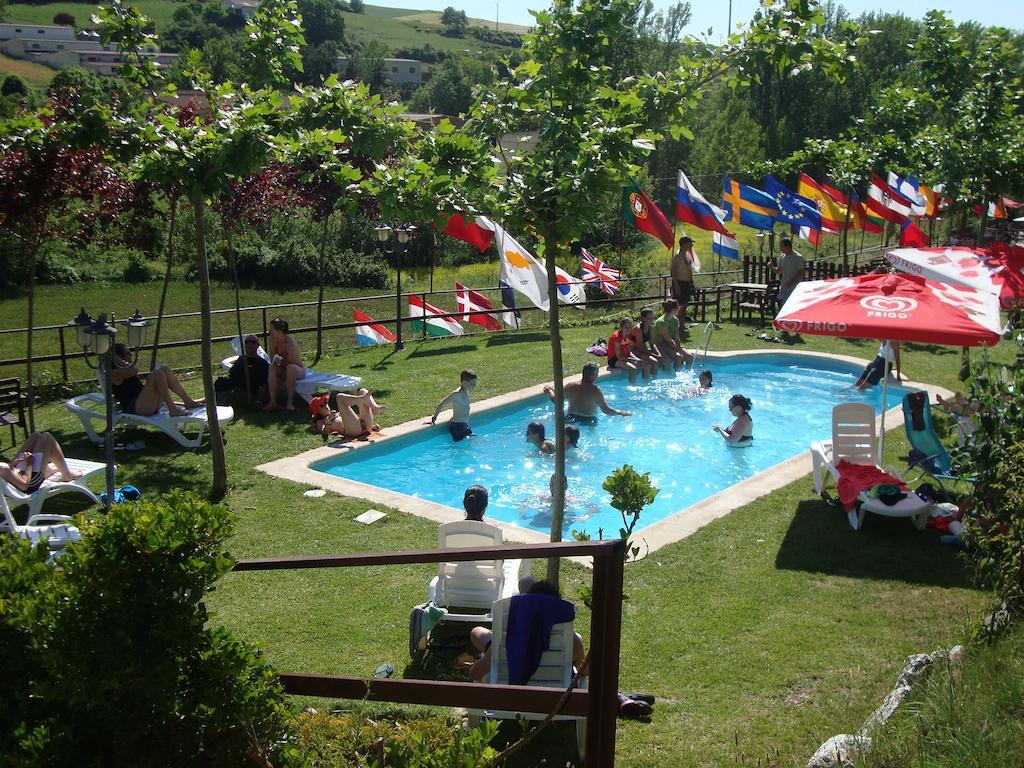 Albergue De Peregrinos A Santiago Belorado Extérieur photo